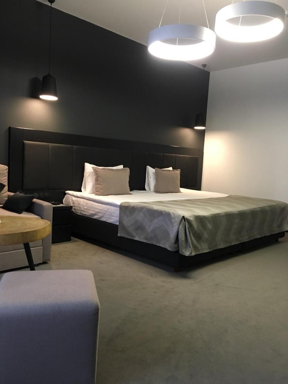 Sobi Hotel Vyshhorod Ngoại thất bức ảnh