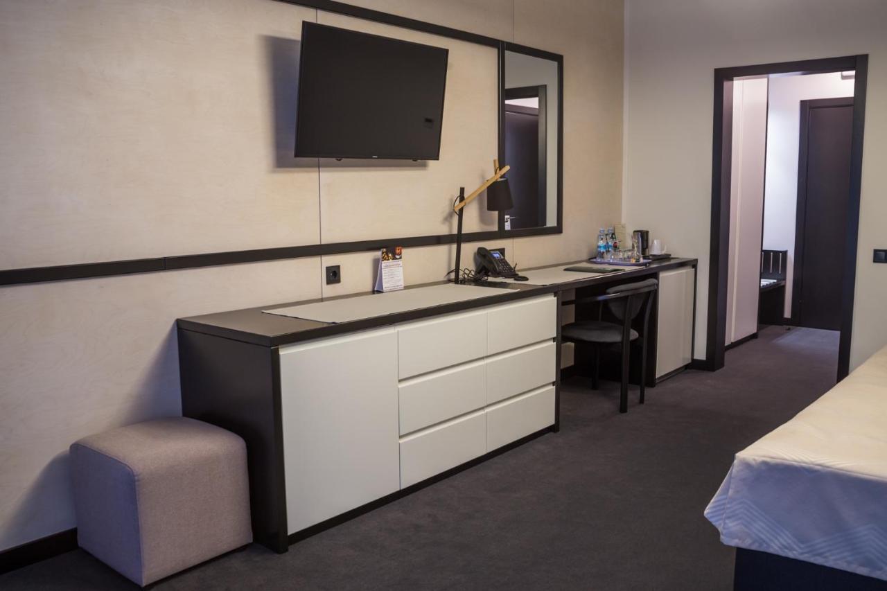 Sobi Hotel Vyshhorod Ngoại thất bức ảnh