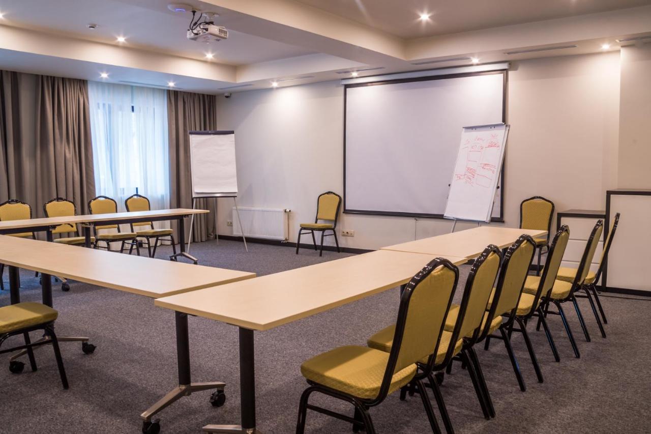 Sobi Hotel Vyshhorod Ngoại thất bức ảnh